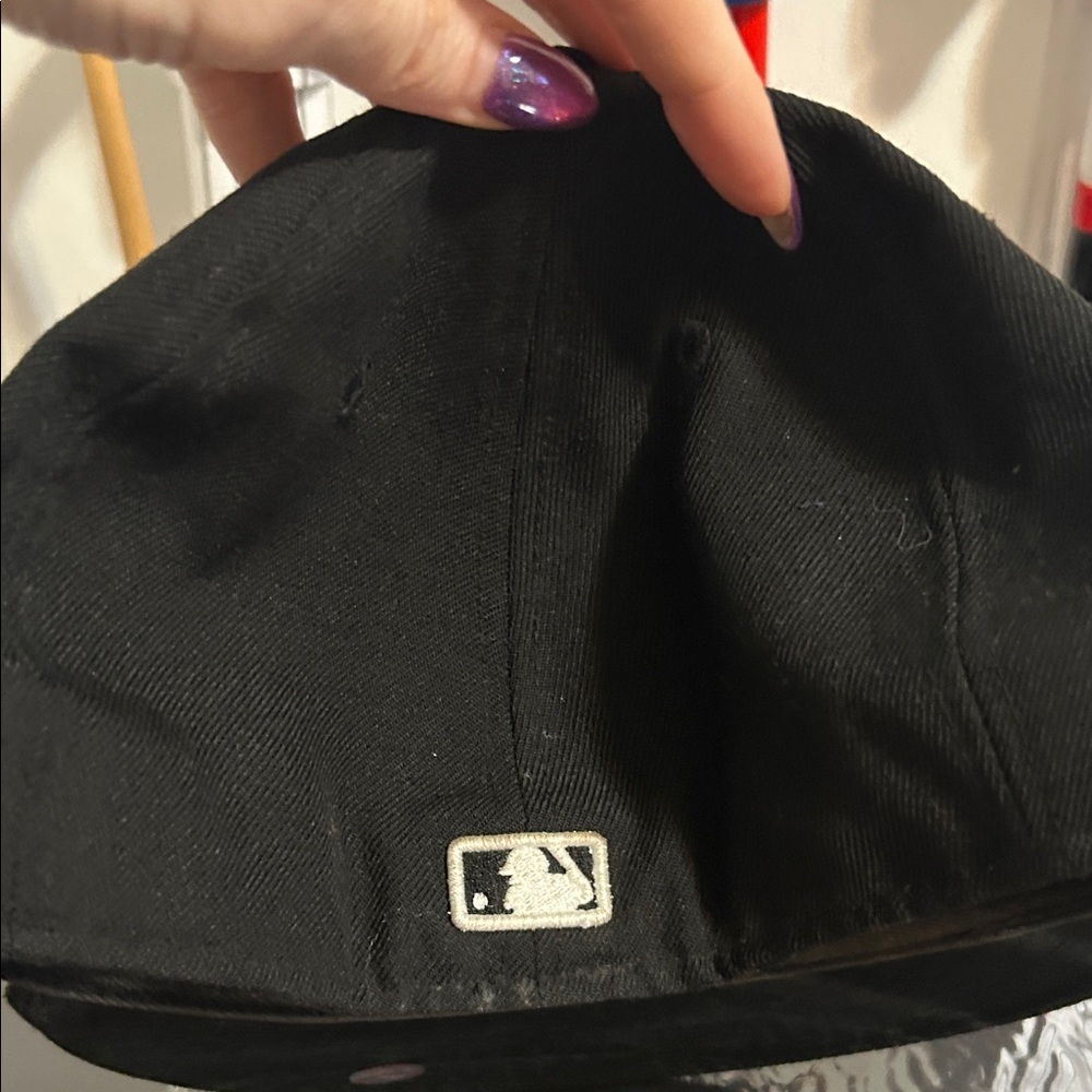 New Era Black 59FIFTY Cap with White Embroidery - Picture 3 of 4